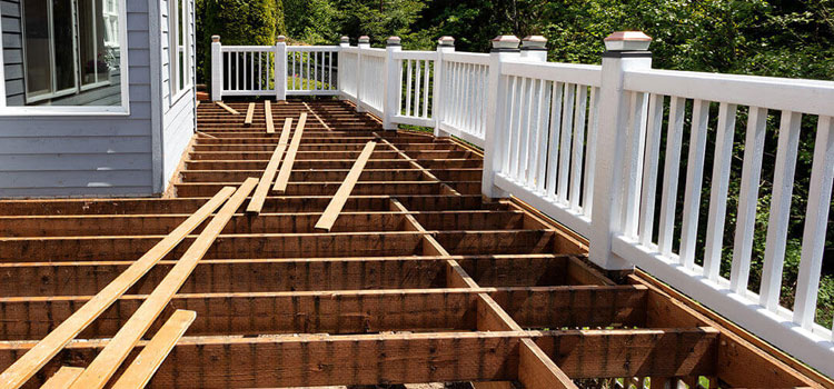 Deck Repair Free Estimate in San Fernando, CA